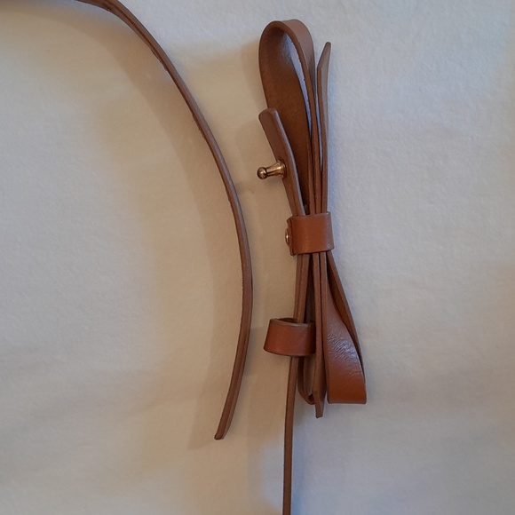 Lands' End Leather Bow Belt - Picture 2 of 8